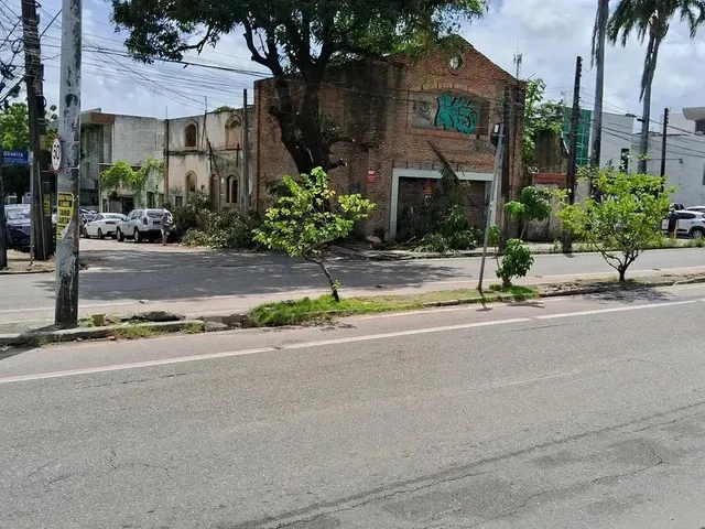 Imagem: Esquina Comercial - Av. Oliveira Paiva!