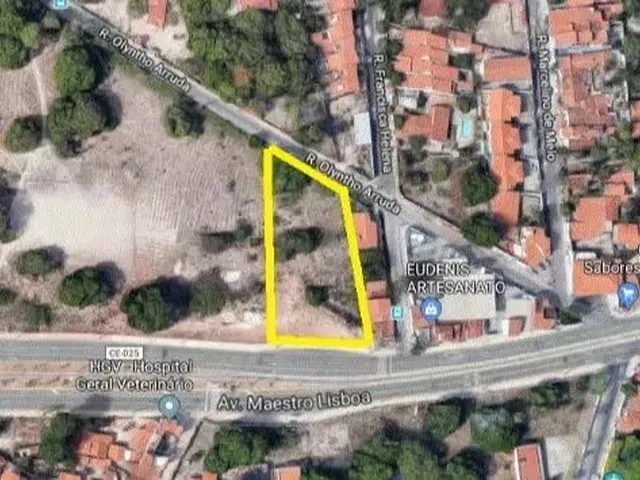 Imagem: Terreno em Avenida com Duas Frentes