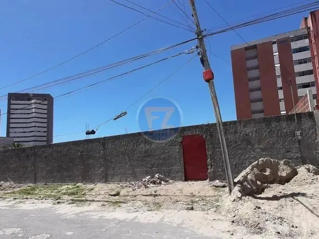 Imagem: Locação de Terreno / Padrão na Cidade