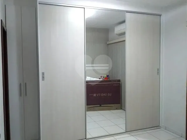 Imagem 10: Sobrado com 3 Quartos À Venda em Centro-Sul - Mt