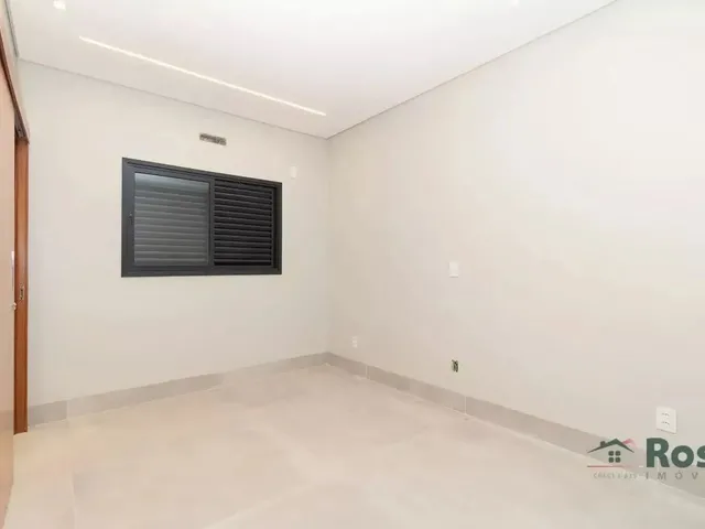 Imagem 3: Casa À Venda Recém Construida com 4 Suíte(S), Escritório, Cozinha Gourmet e Piscina