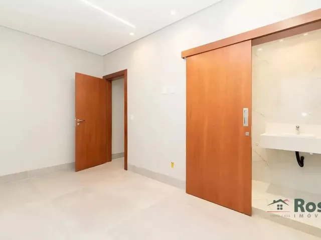 Imagem 16: Casa À Venda Recém Construida com 4 Suíte(S), Escritório, Cozinha Gourmet e Piscina