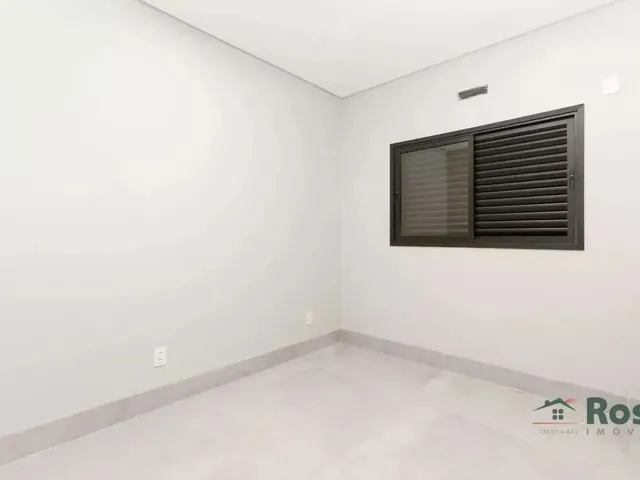 Imagem 11: Casa À Venda Recém Construida com 4 Suíte(S), Escritório, Cozinha Gourmet e Piscina