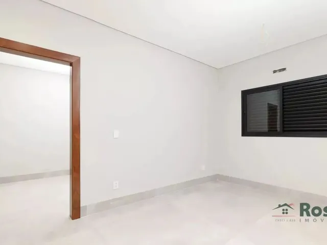 Imagem 10: Casa À Venda Recém Construida com 4 Suíte(S), Escritório, Cozinha Gourmet e Piscina