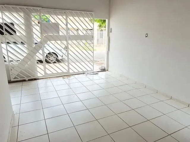 Imagem: Oportunidade Imperdível - Casa À Venda