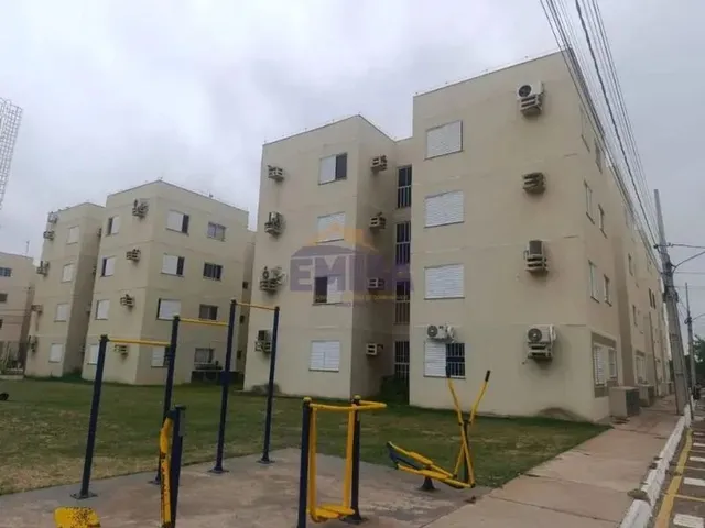 Imagem: O apartamento possui 2 Dormitórios, 1 Banheiro, 1 Vaga na