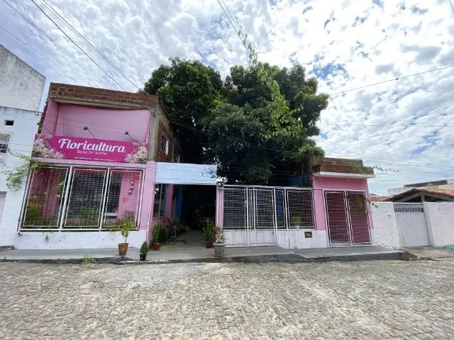 Imagem: Casa com 4 Quartos em Itapetinga Bahia