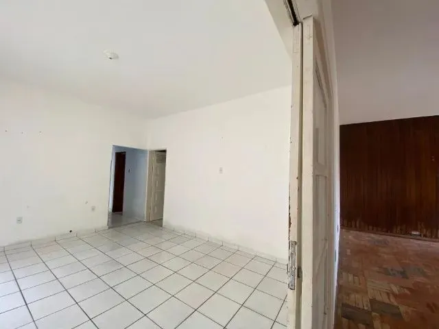 Imagem 4: Casa com 4 Quartos em Itapetinga Bahia