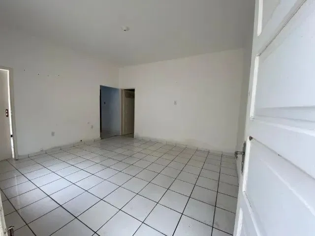 Imagem 5: Casa com 4 Quartos em Itapetinga Bahia