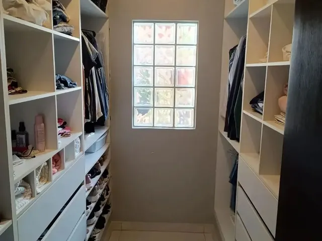 Imagem 5: Linda Casa com 3 Quartos; Sala de Tv; Escritório; Cozinha com Interação Com