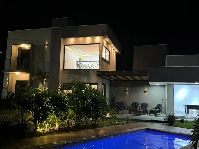 Imagem 1: Sobrado para Venda Possui 180 Metros Quadrados com 2 Quartos em Centro - Chapada dos Guima