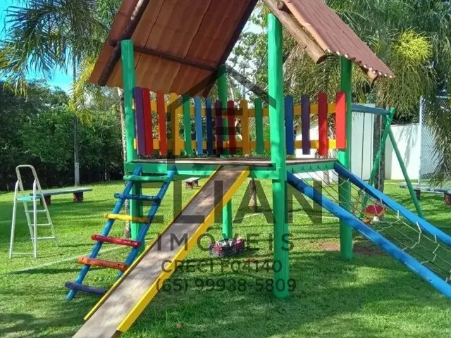 Imagem 9: Casa em Condomínio com Três Quartos Sendo Um Deles Suíte em Chapada dos Guimarães- Mt