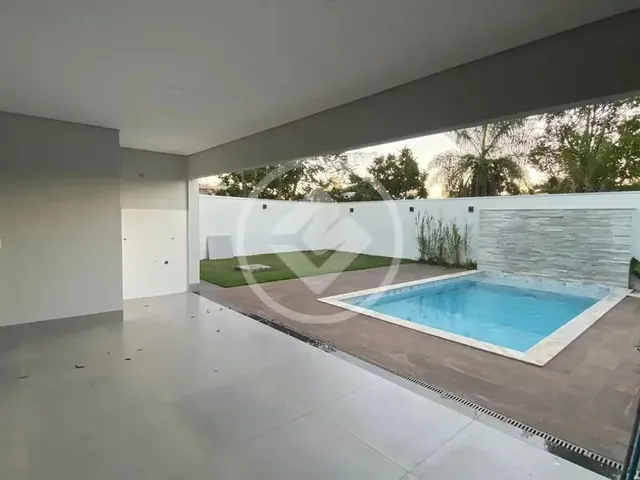 Imagem 1: Linda Casa, com 3 Suítes, Piscina, e Muito Bem Localizada em Chapada dos Guimarães