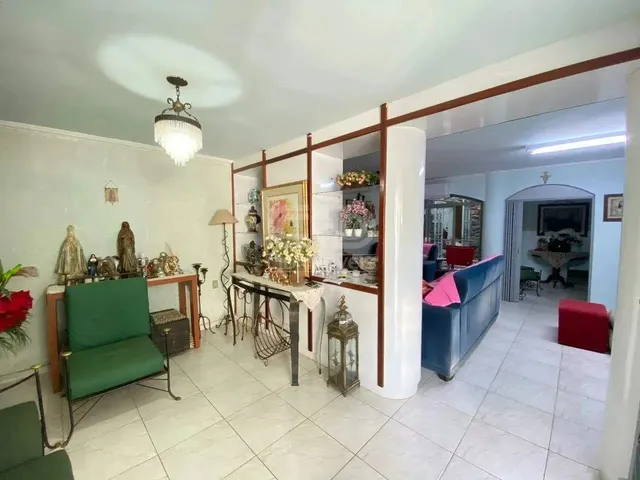 Imagem: Casa À Venda em Várzea Grande com 4 Quartos