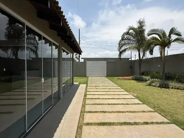 Imagem: Casa Térrea a Venda Tem 450 M2, 4 Quartos