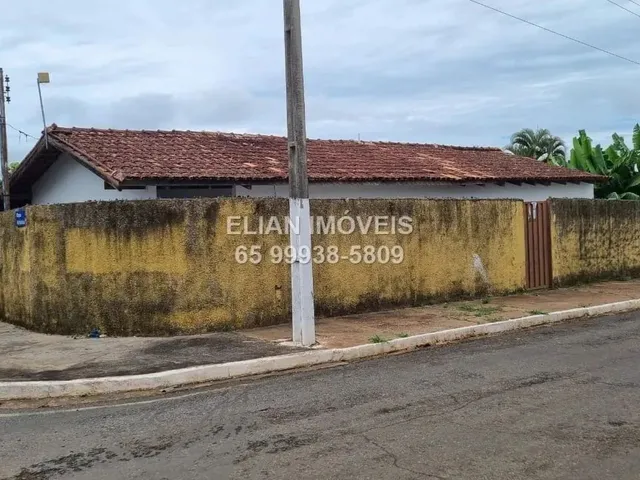 Imagem: Casa com 2 Quartos e Terreno Amplo no B