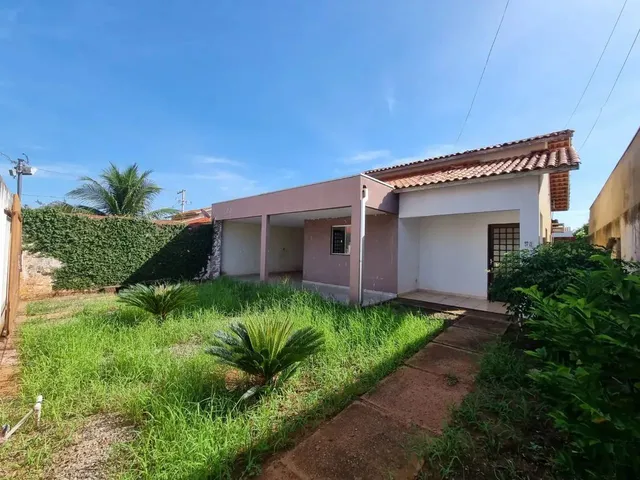 Imagem: Venda de Casa de 3 Quartos, no Chapéu do