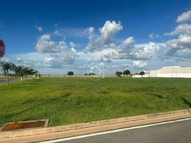 Imagem: Terreno Grande no Condominio Florença