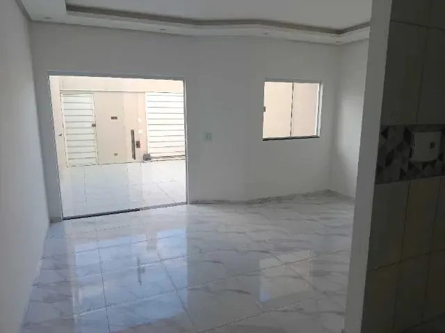 Imagem 4: Vendo Casa na Mor. dos Pássaros III com 2 Quartos Sendo Uma Suíte, Sala, Cozinha E
