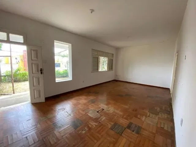 Imagem 9: Casa com 4 Quartos em Itapetinga Centro