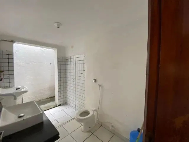 Imagem 6: Casa com 4 Quartos em Itapetinga Centro