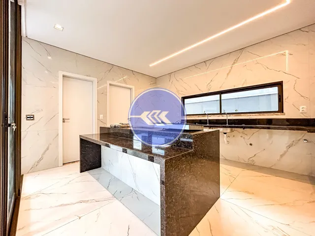 Imagem 16: Casa de alto padrão com 5 suítes na Cidade Alpha
