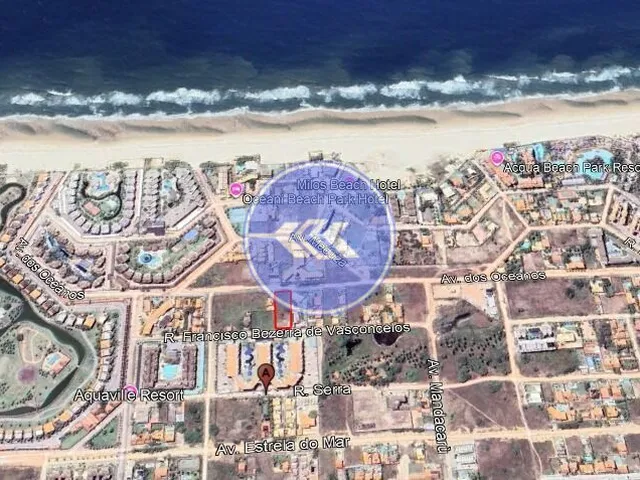 Imagem: Amplo terreno próximo à praia em Porto