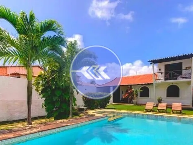 Imagem: Casa duplex no Porto das Dunas com 6 dormitórios