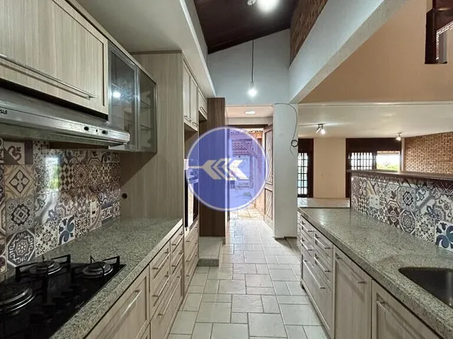 Imagem 2: Excelente casa no Porto das Dunas com 4 suítes