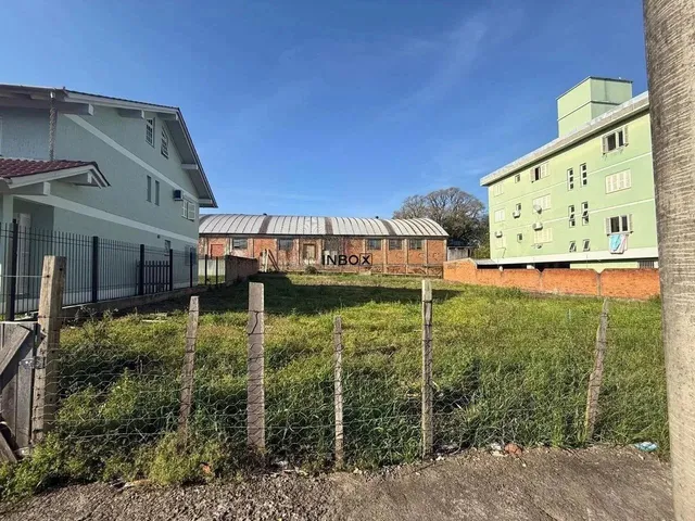 Imagem: O terreno possui 830m² de Área, Imóvel novo e está