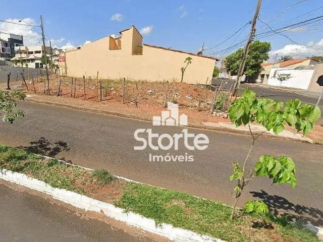 Imagem: Terreno À Venda, 250M² por R$ 380.000