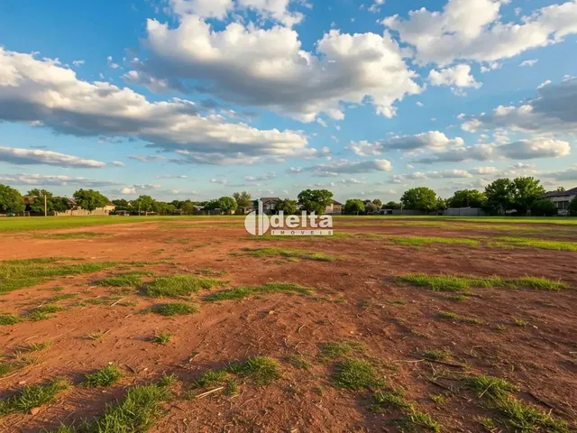 Imagem: Terreno Disponível para Venda 283,05 M²