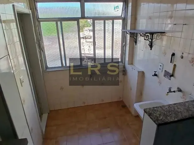 Imagem 10: Ótimo Apartamento com 91M², de Frente, Oferecendo Conforto e Funcionalidade