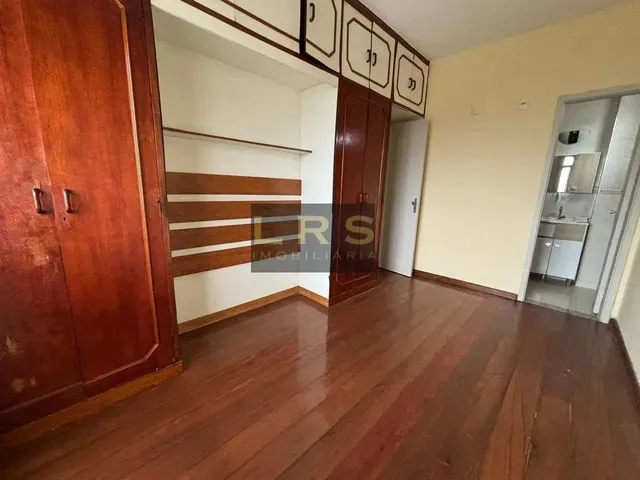Imagem 7: Ótimo Apartamento com 91M², de Frente, Oferecendo Conforto e Funcionalidade