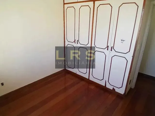 Imagem 3: Ótimo Apartamento com 91M², de Frente, Oferecendo Conforto e Funcionalidade
