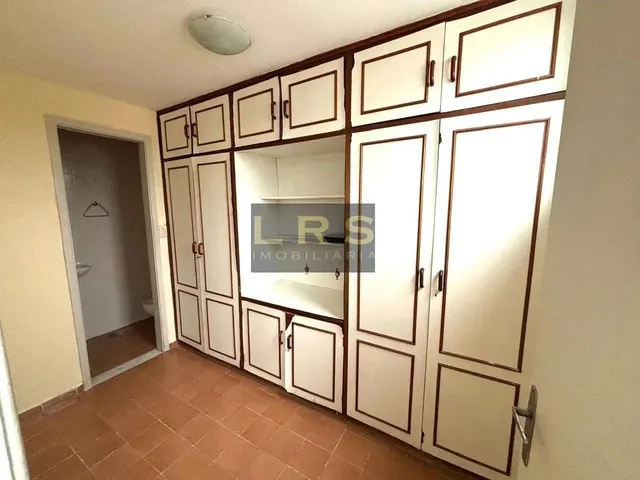 Imagem 11: Ótimo Apartamento com 91M², de Frente, Oferecendo Conforto e Funcionalidade