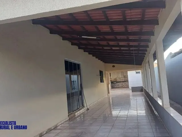 Imagem: Casa Ampla com 4 Quartos À Venda no Setor