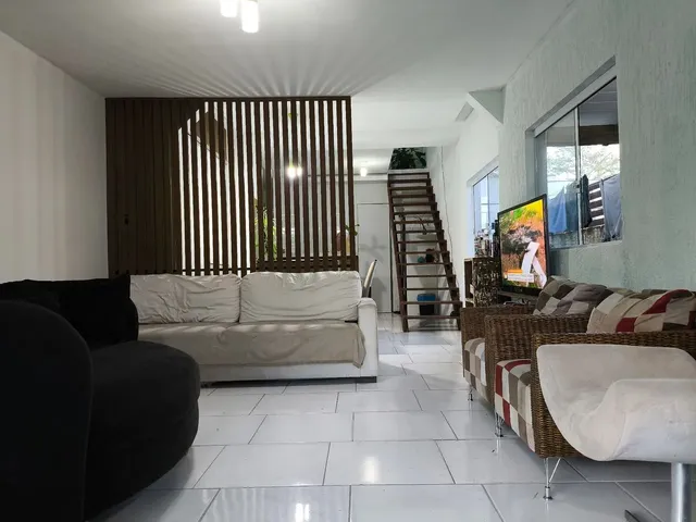 Imagem 2: Aluguel de Temporada - 3 Quartos, Ar-Condicionado e Piscina nos Ingleses!