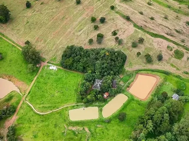 Imagem: Chácara À Venda, com 5 Alqueires - Corumbá