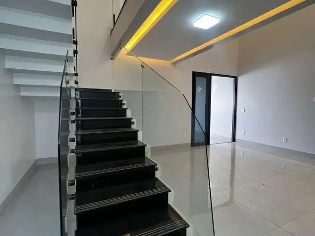 Imagem 14: Sobrado com 4 Dormitórios À Venda, 222 M² por R$ 840.000,00 - Setor Centro Oeste