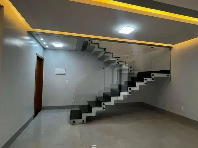 Imagem 10: Sobrado com 4 Dormitórios À Venda, 222 M² por R$ 840.000,00 - Setor Centro Oeste