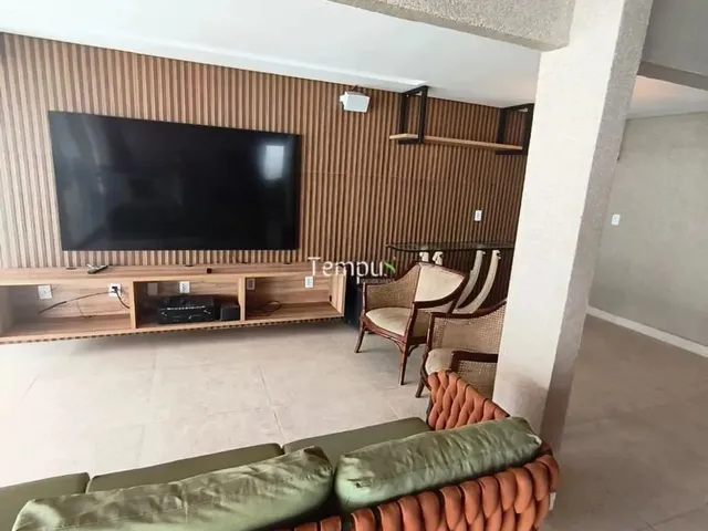 Imagem: Casa Residencial/ Comercial, 3 Suites Sendo