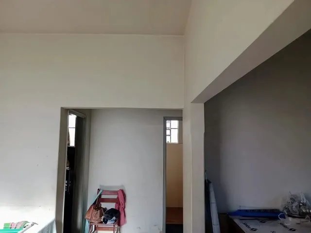 Imagem 3: Imóvel para Venda com 254 Metros Quadrados com 3 Quartos em Setor Coimbra - Goiânia - Go