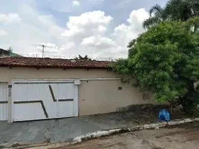 Imagem: Casa Setor Coimbra. Próximo Ao Hiper Moreira