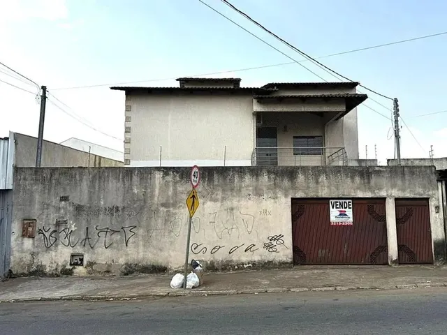 Imagem 1: Vende-Se Sobrado no Setor santa Rita, 4 Quartos
