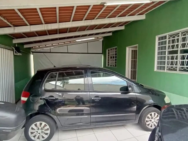 Imagem: Casa a Venda / 3 Quartos / 1 Suite / 2 Banheiros