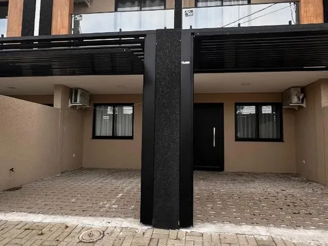 Imagem 1: Sobrados Temporada, Centro de Matinhos, 2 Quartos com Ar Condicionado
