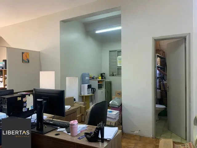 Imagem 16: Loja em Centro Galpão / depósito com 3 vagas na garagem