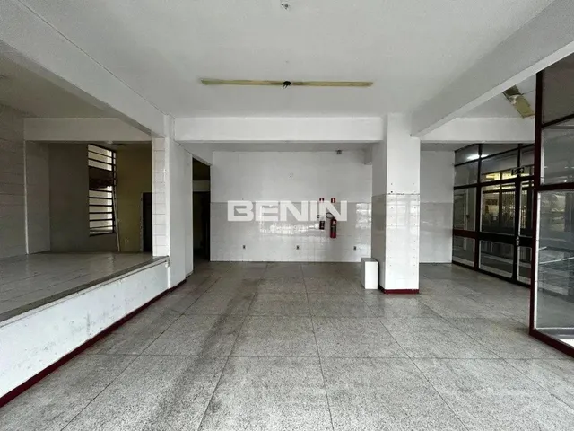 Imagem 6: Benin Aluga - Loja com 176M² no Centro de Canoas. Imóvel Conta com 3 Banheiros, Duas