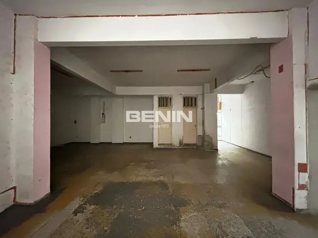 Imagem 2: Benin Aluga - Loja com 176M² no Centro de Canoas. Imóvel Conta com 3 Banheiros, Duas